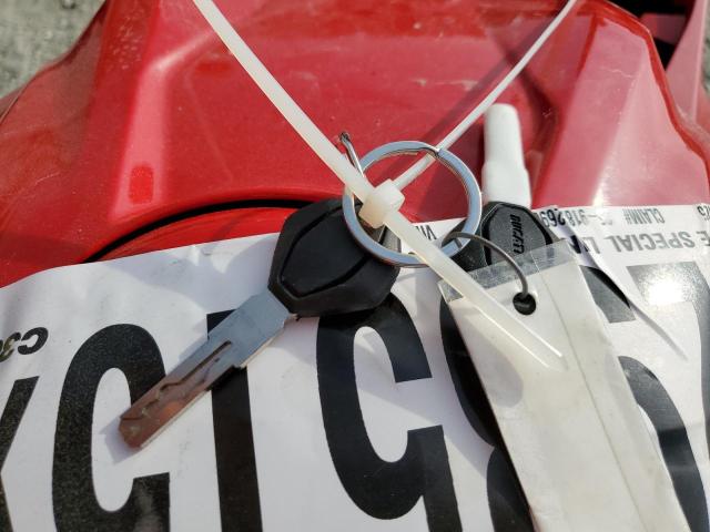 2025 DUCATI PANIGALE V2 ZDMHAU8T9SB000967