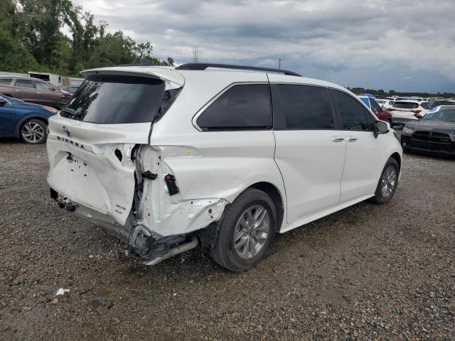 2025 TOYOTA SIENNA XLE 5TDYRKEC6SS240824