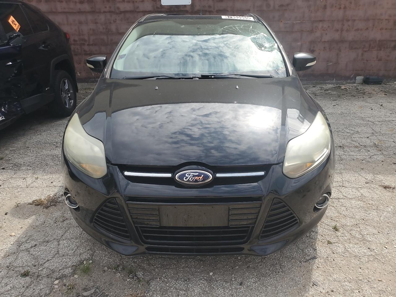 FORD FOCUS TITANIUM
