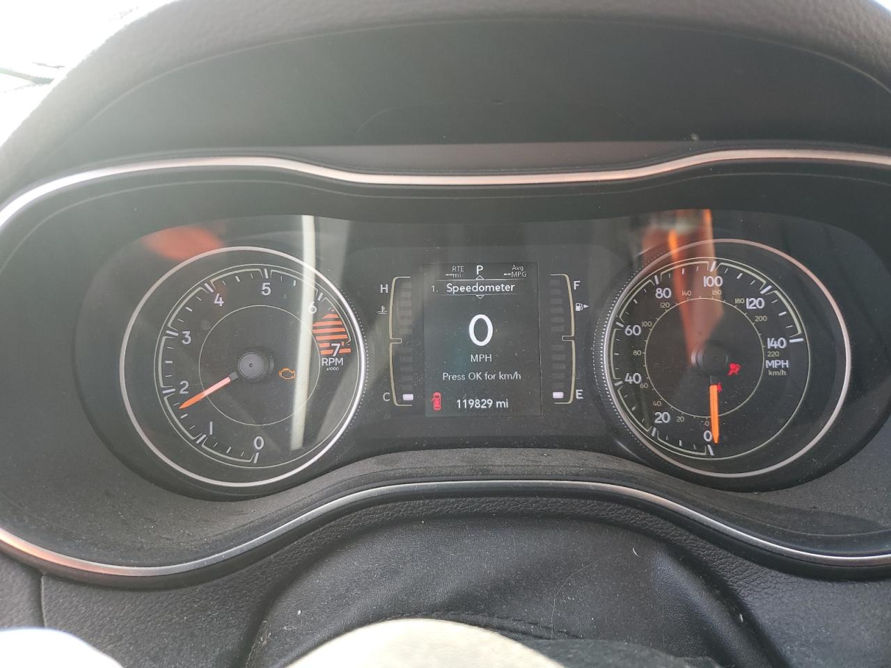 JEEP GRAND CHEROKEE LATITUDE PLUS