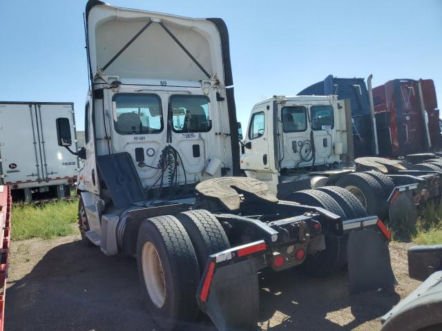 FREIGHTLINER CASCADIA 1 2016 white tractor diesel 3AKBGADV9GSHB2351 photo #4