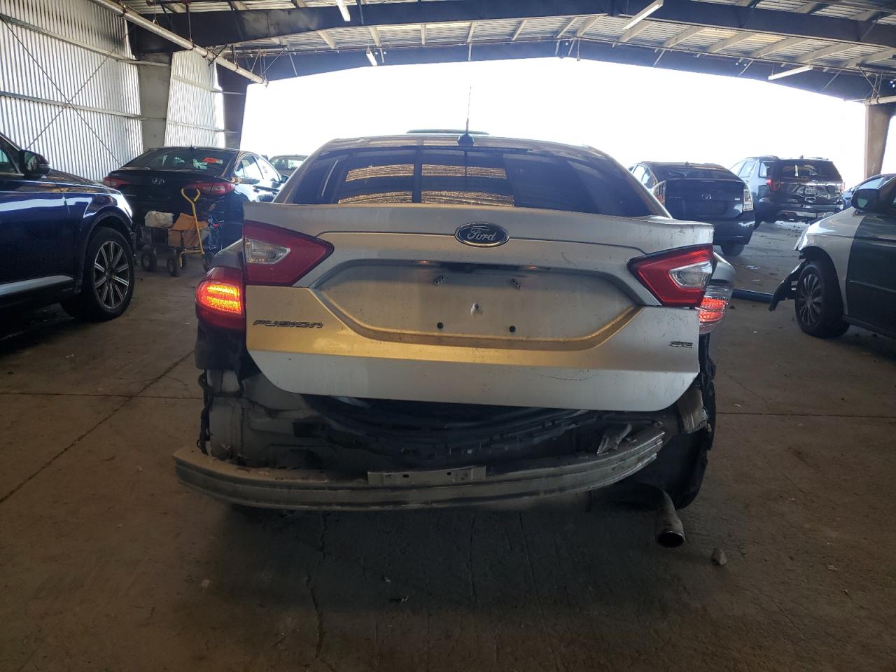 FORD FUSION SE