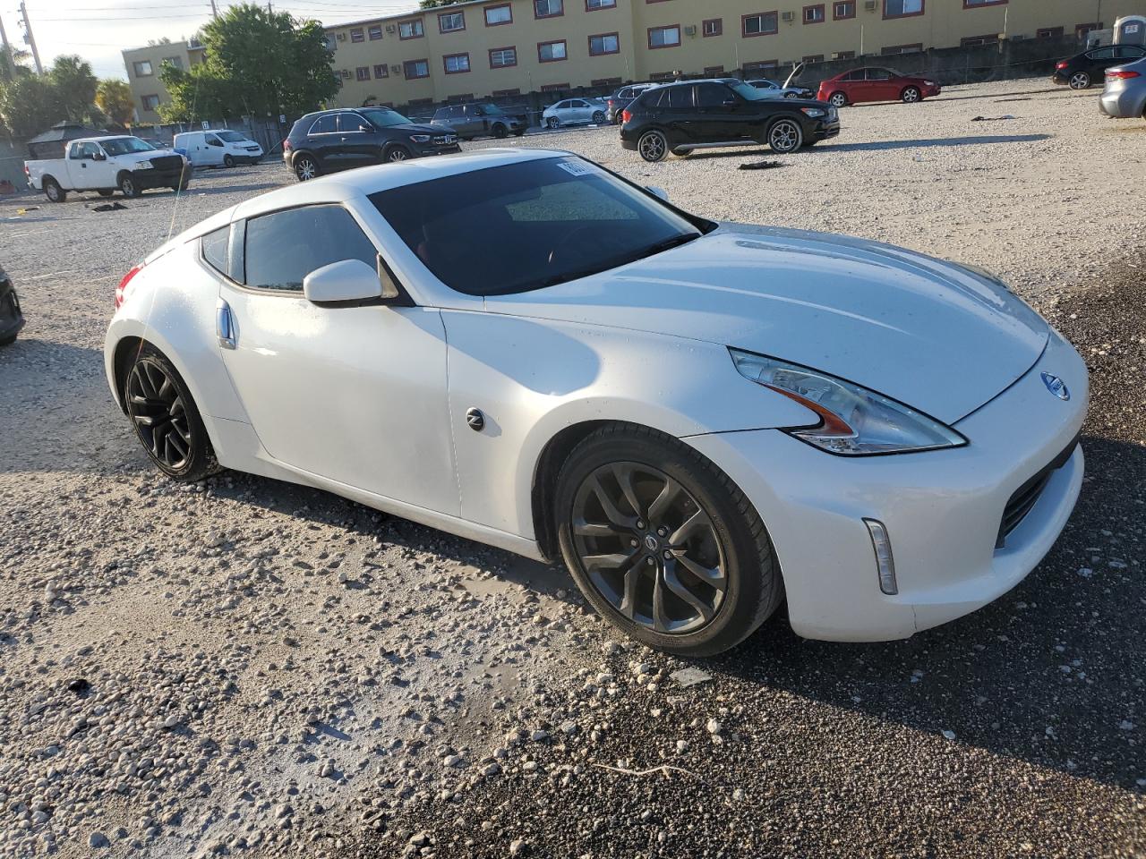 NISSAN 370Z BASE