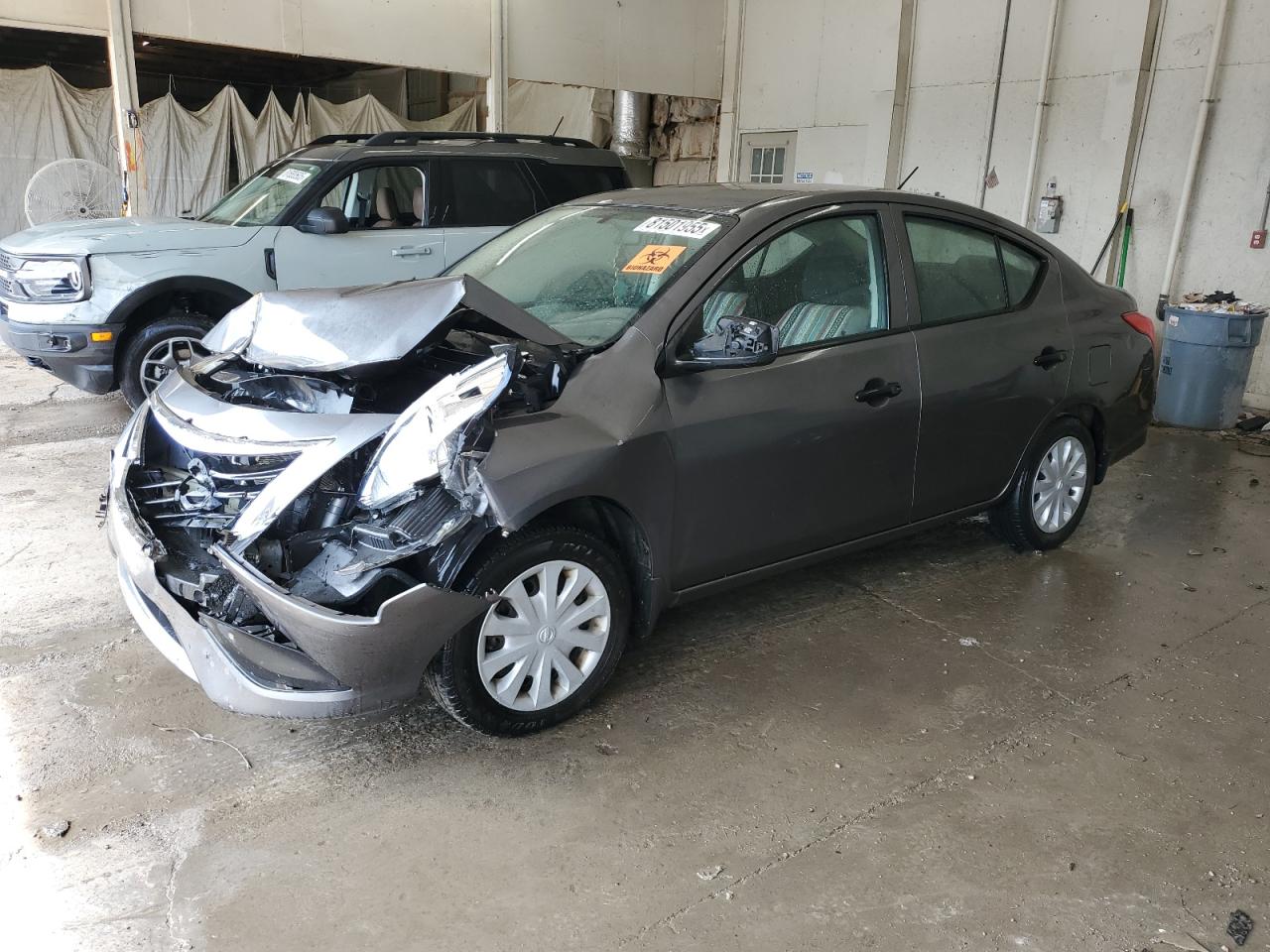 NISSAN VERSA S