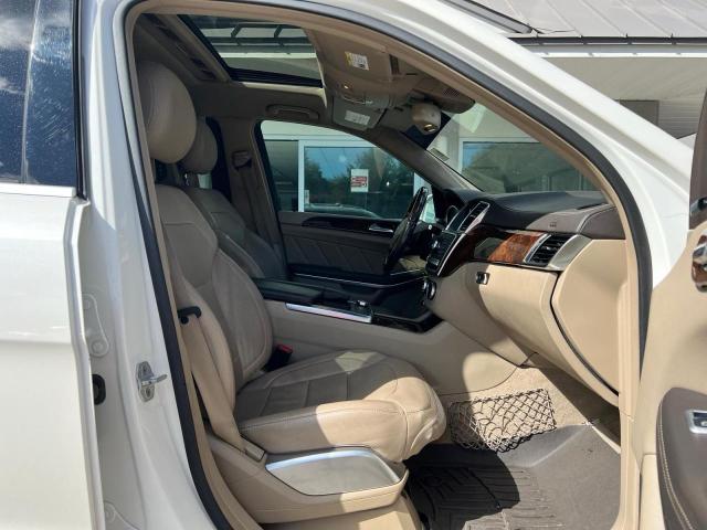 2016 MERCEDES-BENZ GL 550 4MA 4JGDF7DEXGA639212