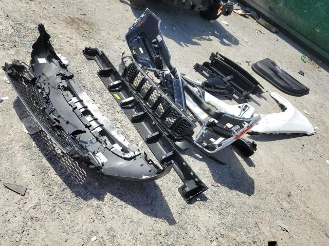 2025 JEEP GRAND CHER - 1C4RJGAG9SC338734