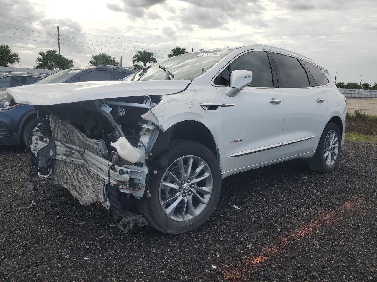 BUICK ENCLAVE AVENIR