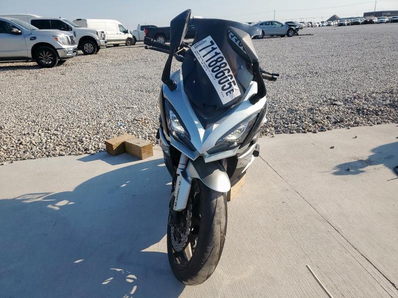2018 KAWASAKI ZX1000 W JKAZXCW19JA007748