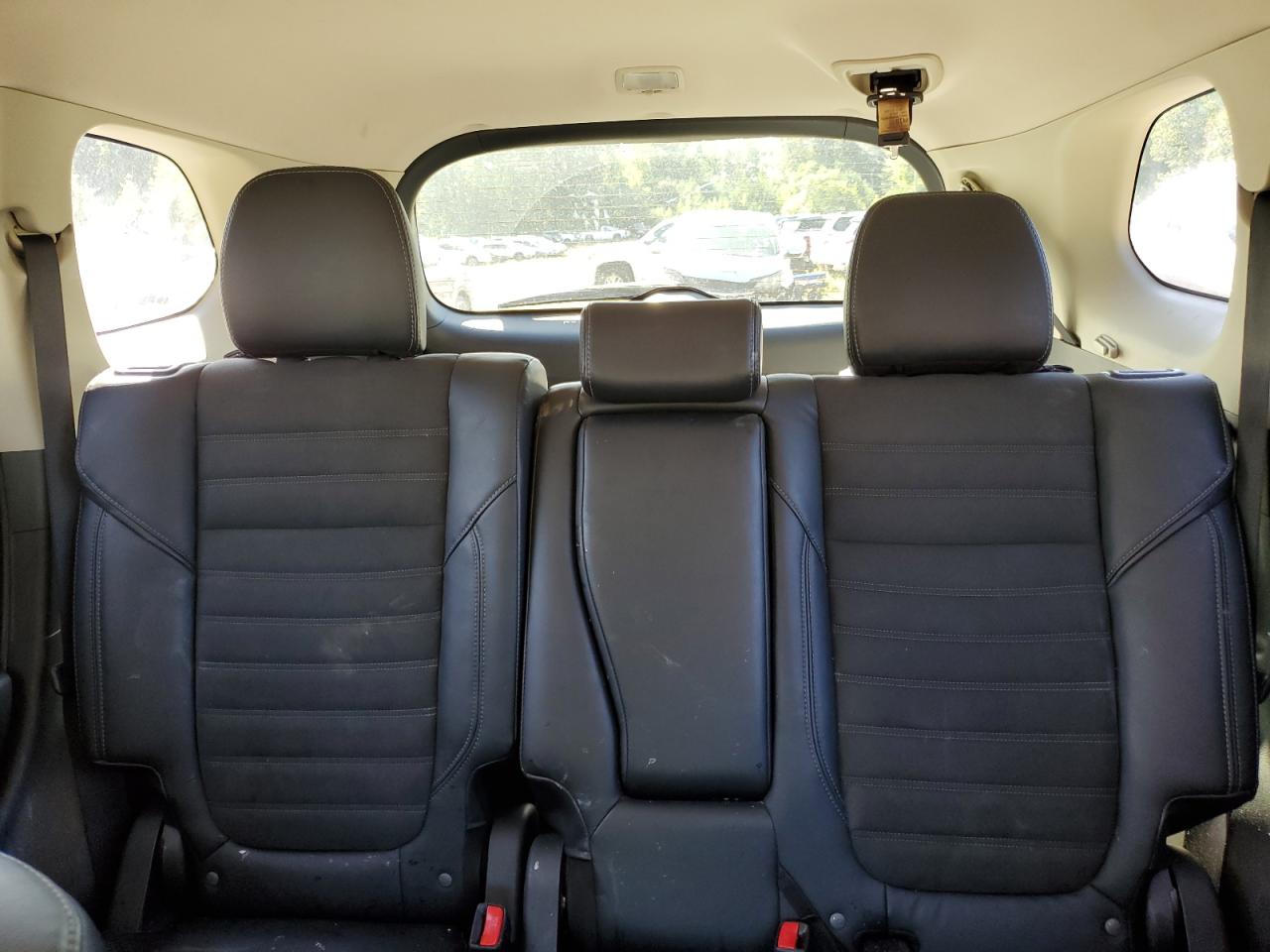 MITSUBISHI OUTLANDER SE