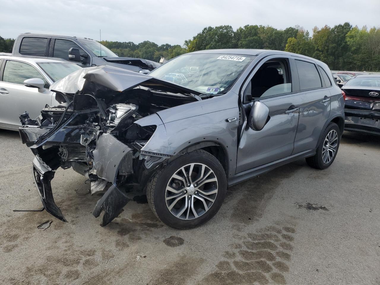 MITSUBISHI OUTLANDER ES