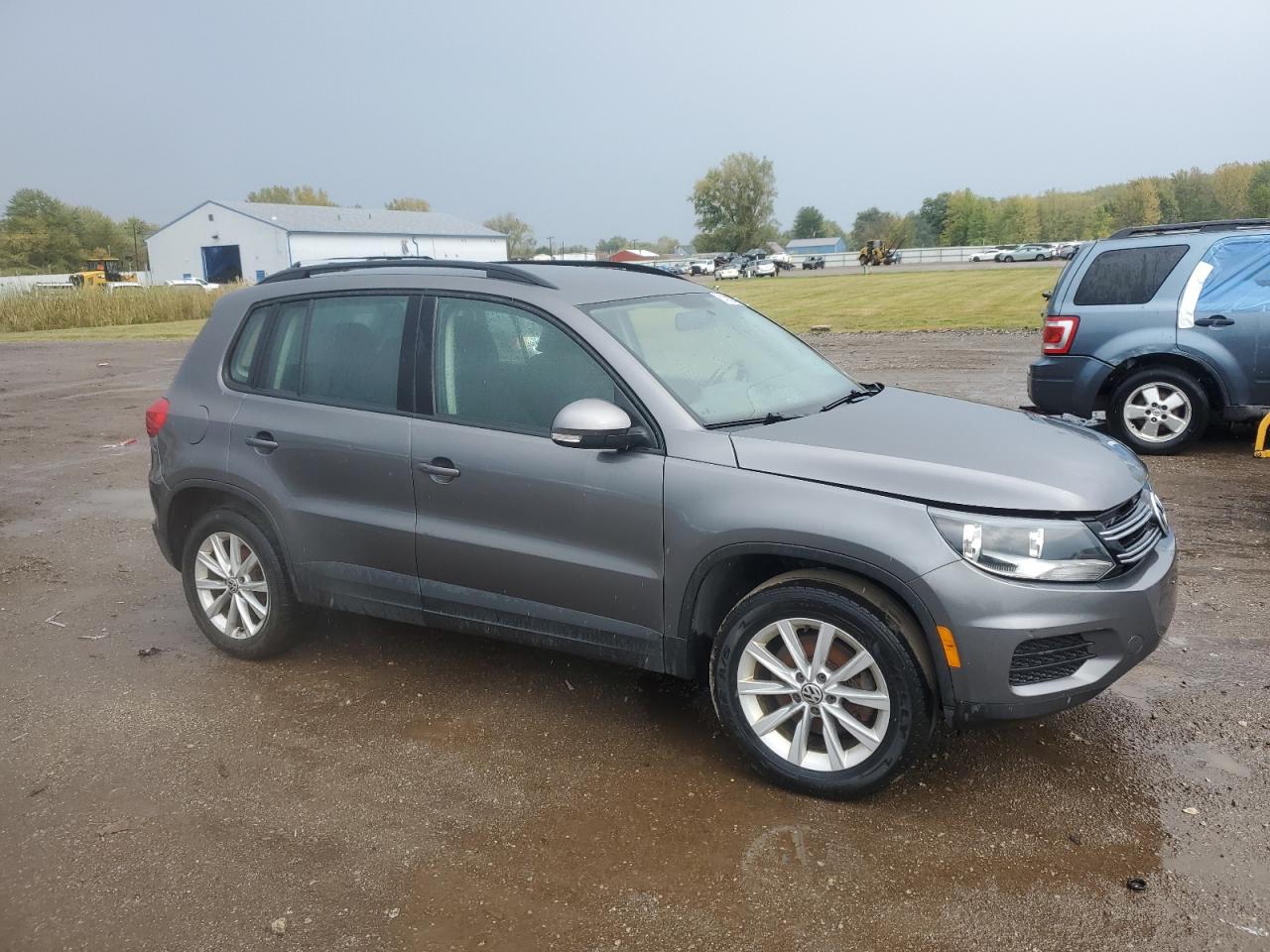 Lot #3264467448 2018 VOLK TIGUAN LIMITED