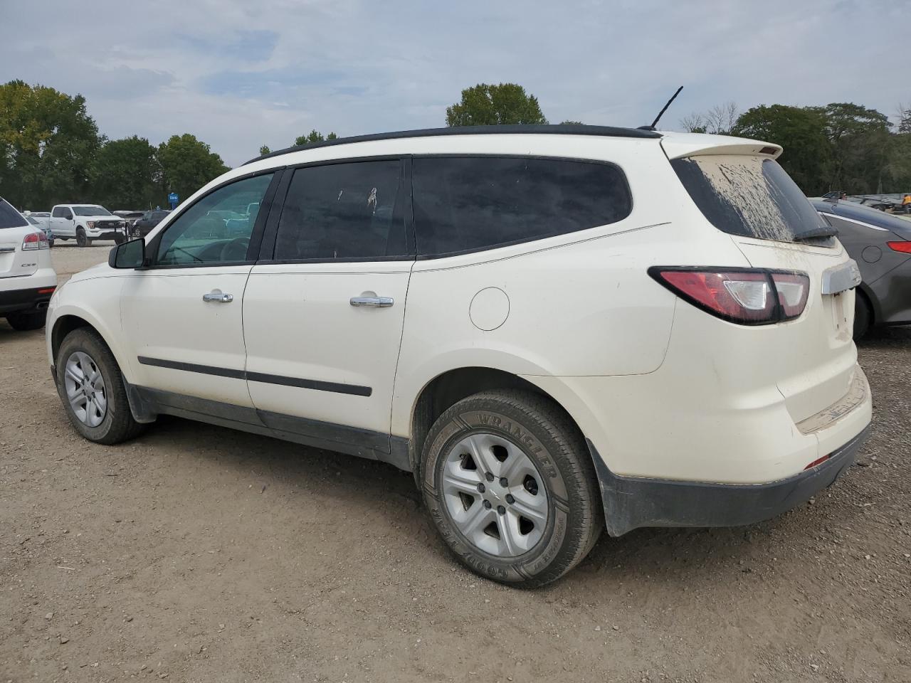 CHEVROLET TRAVERSE LS