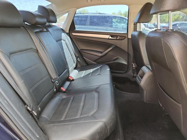 2015 VOLKSWAGEN PASSAT S 1VWAT7A35FC028720
