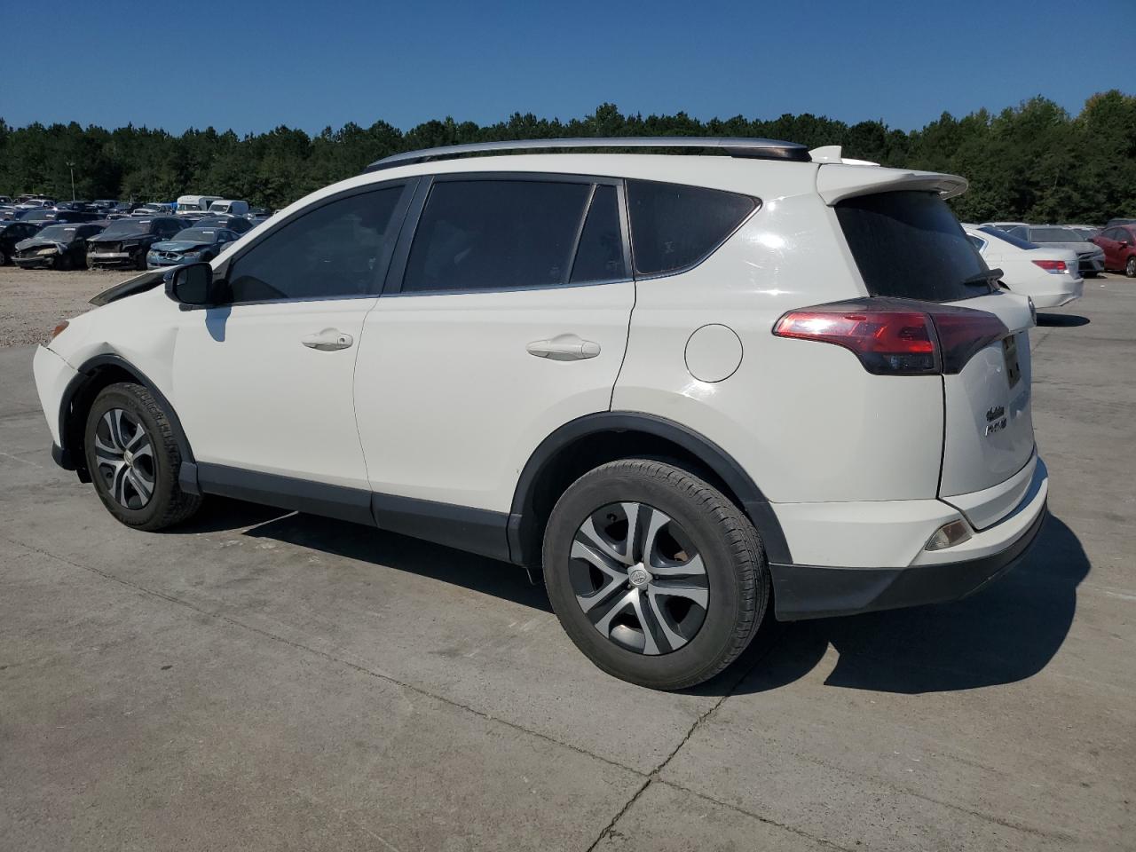 TOYOTA RAV4 LE