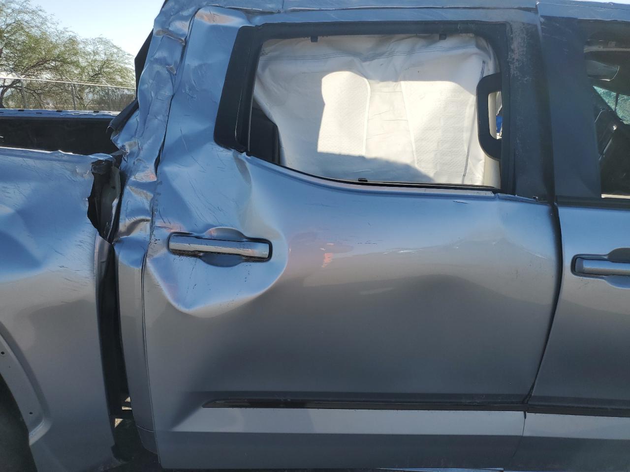 TOYOTA TUNDRA CREWMAX PLATINUM