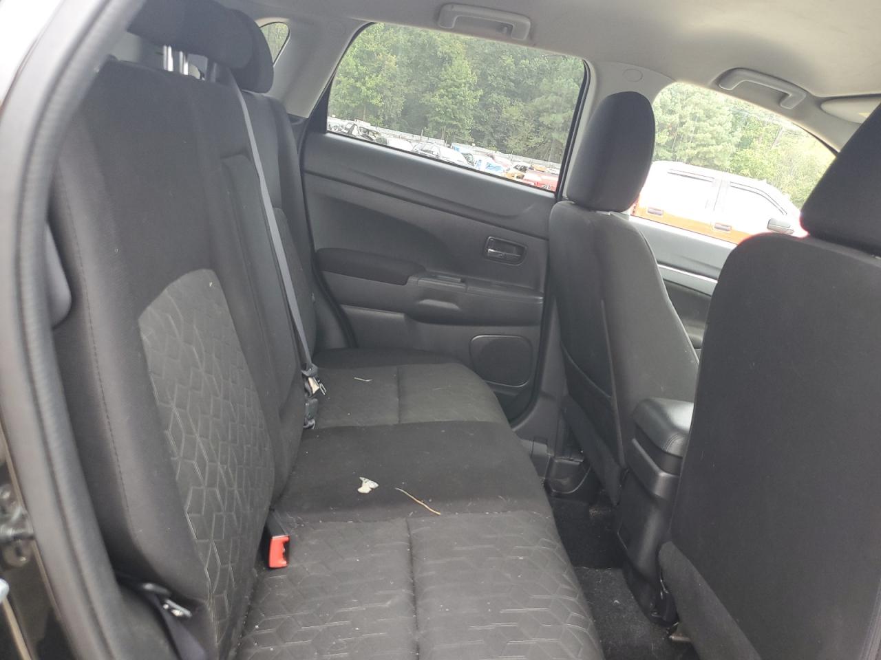 MITSUBISHI OUTLANDER S/SE