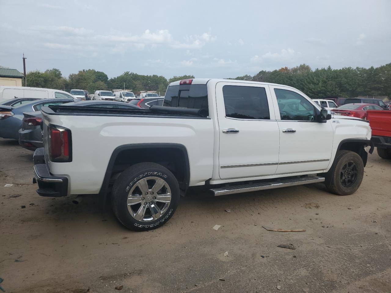 GMC SIERRA K1500 SLT