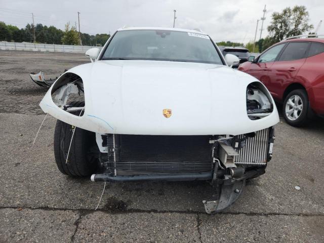 2019 PORSCHE MACAN S WP1AB2A59KLB33456