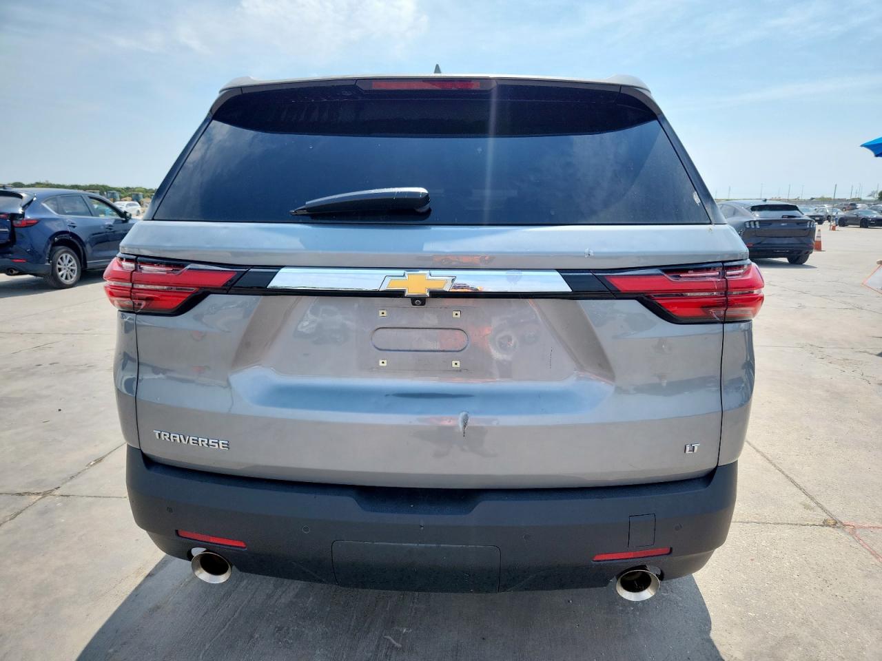 CHEVROLET TRAVERSE LT