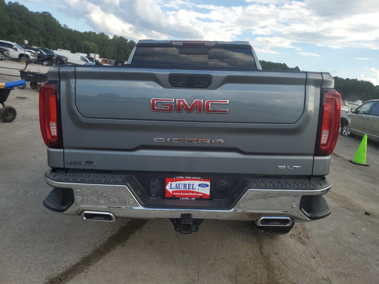 GMC SIERRA 1500 K1500 SLT