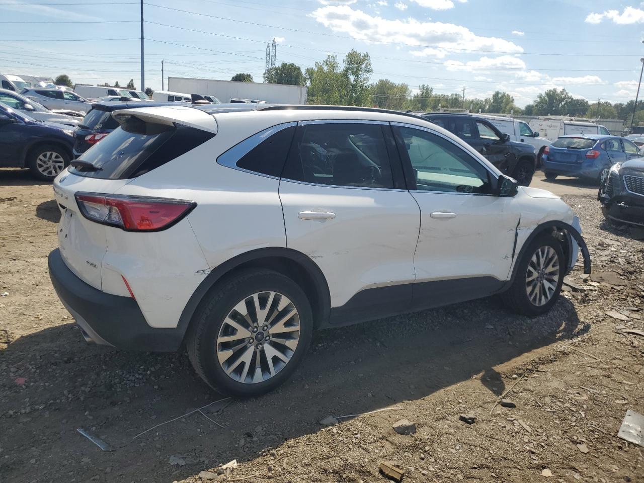 FORD ESCAPE TITANIUM