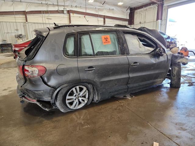 2016 VOLKSWAGEN TIGUAN S - WVGBV7AX4GW530117