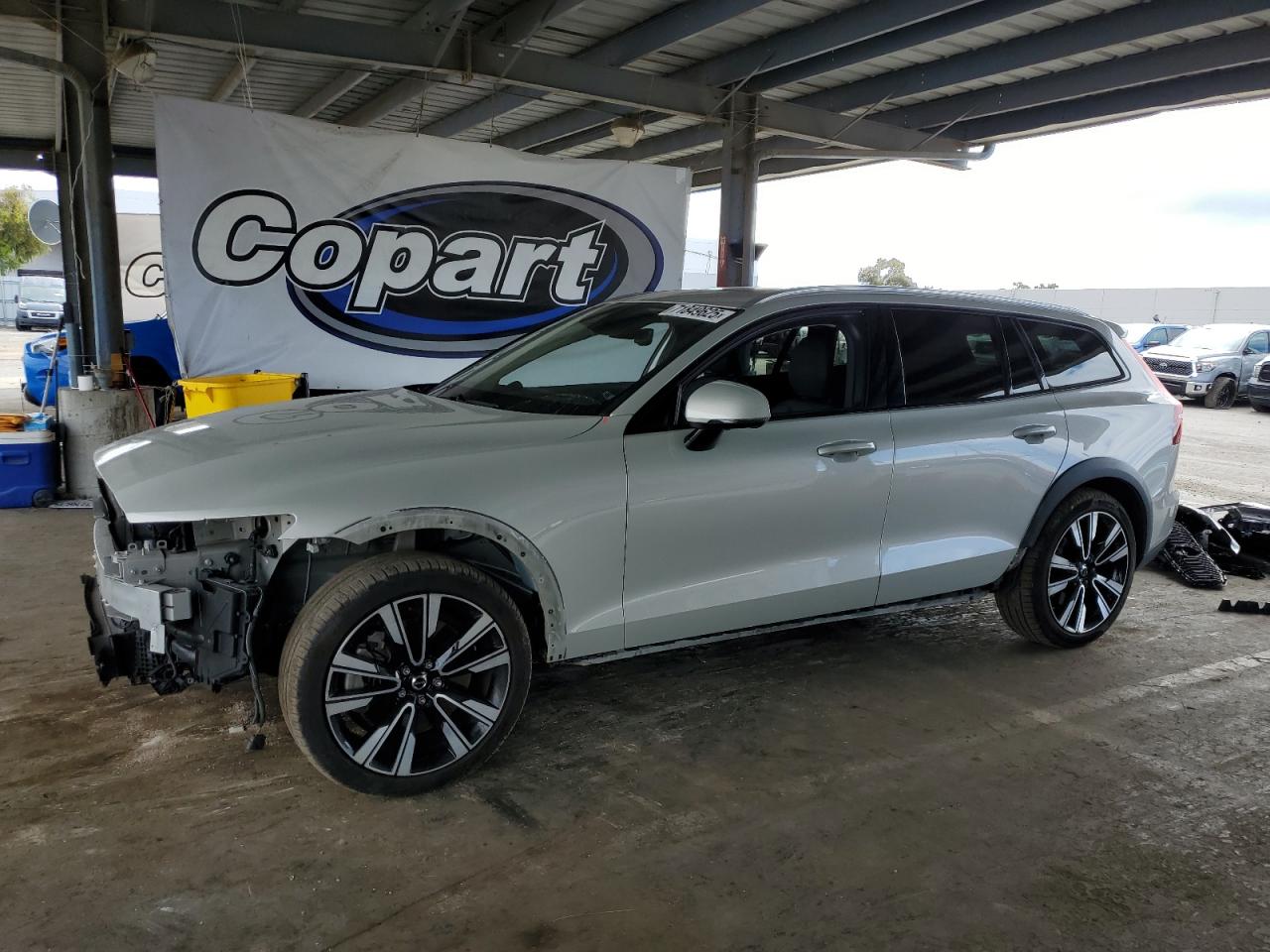 VOLVO V60 T5 MOMENTUM