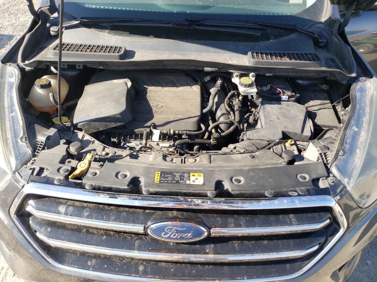 FORD ESCAPE TITANIUM