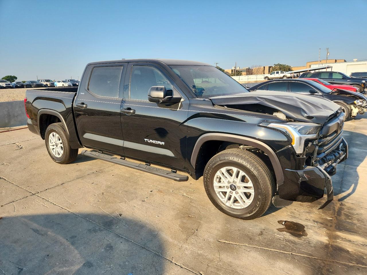 TOYOTA TUNDRA CREWMAX SR