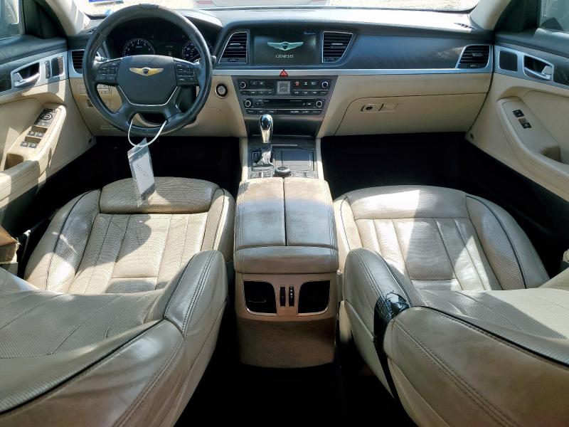 2015 HYUNDAI GENESIS 3. - KMHGN4JE7FU067158