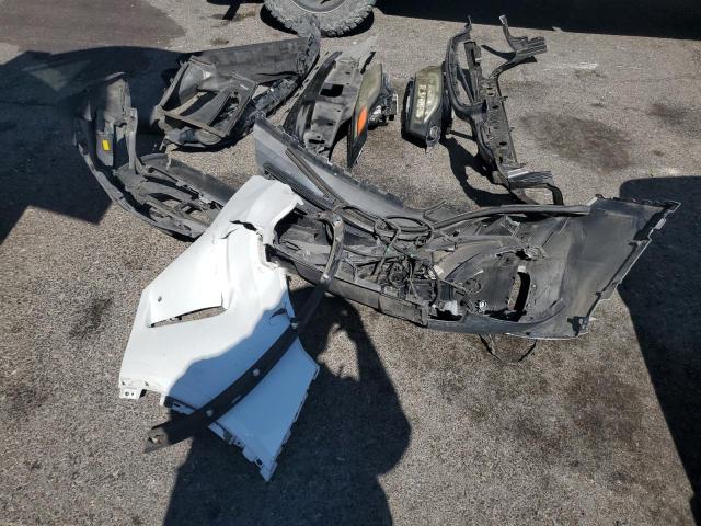 2017 LAND ROVER DISCOVERY SALRGBBV0HA045882