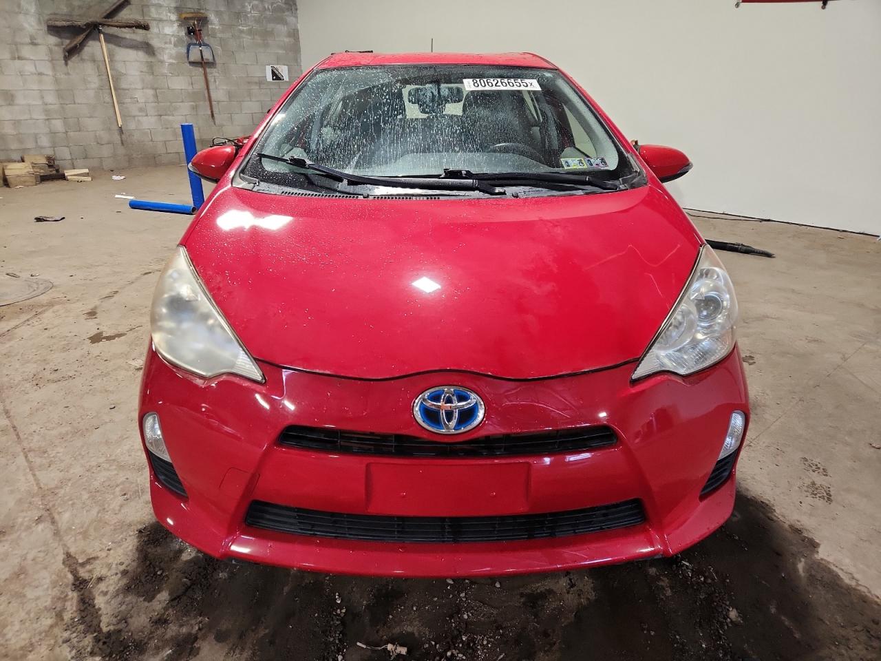 TOYOTA PRIUS C