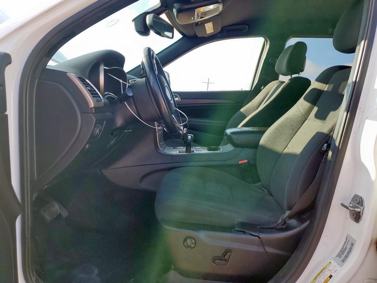 JEEP GRAND CHEROKEE LAREDO