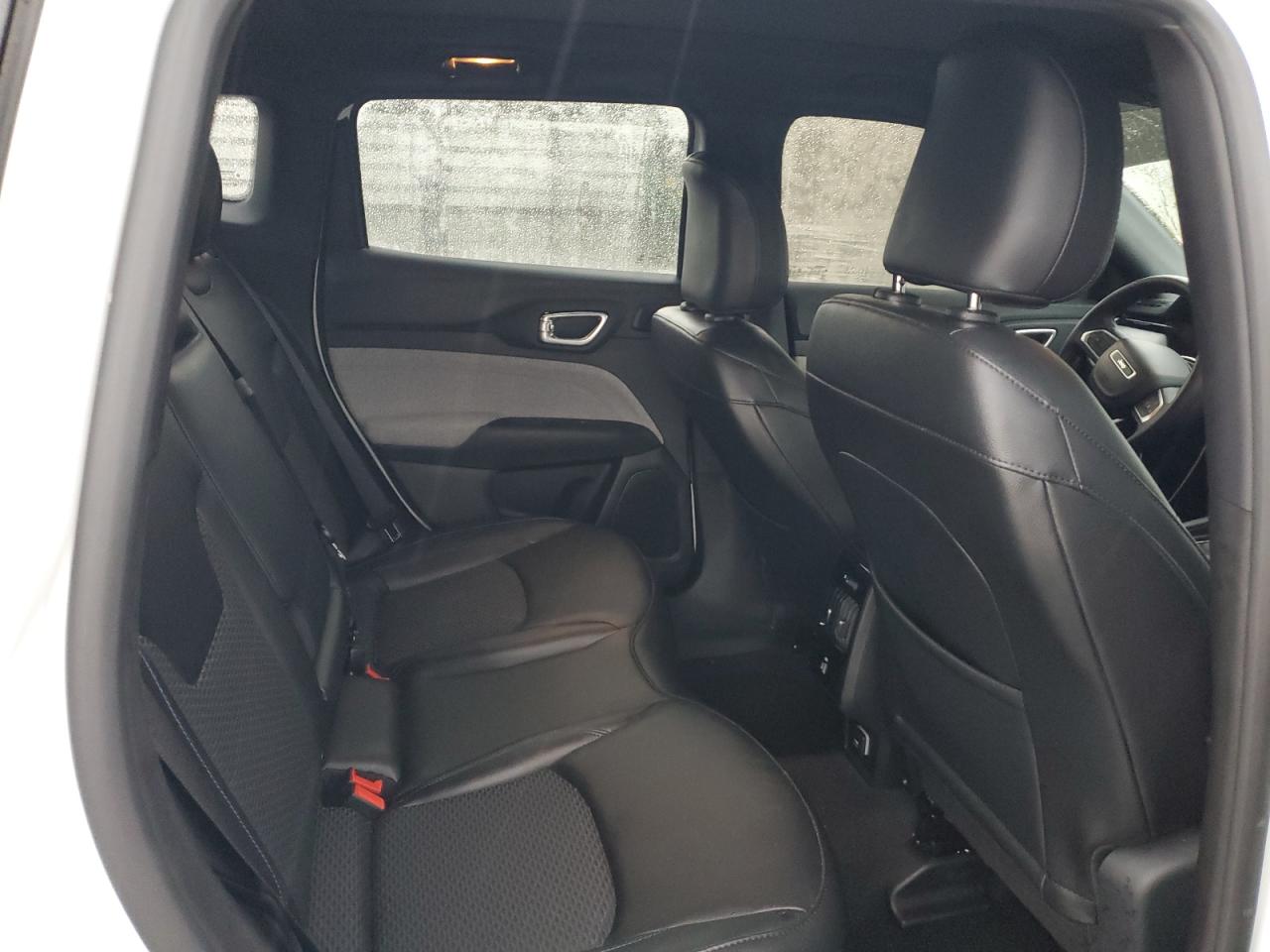 JEEP COMPASS LATITUDE