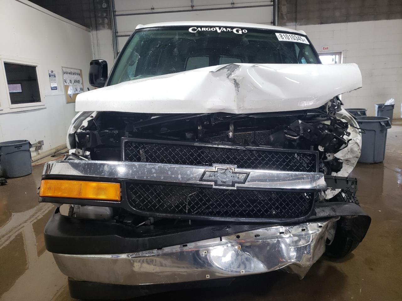 CHEVROLET EXPRESS LT