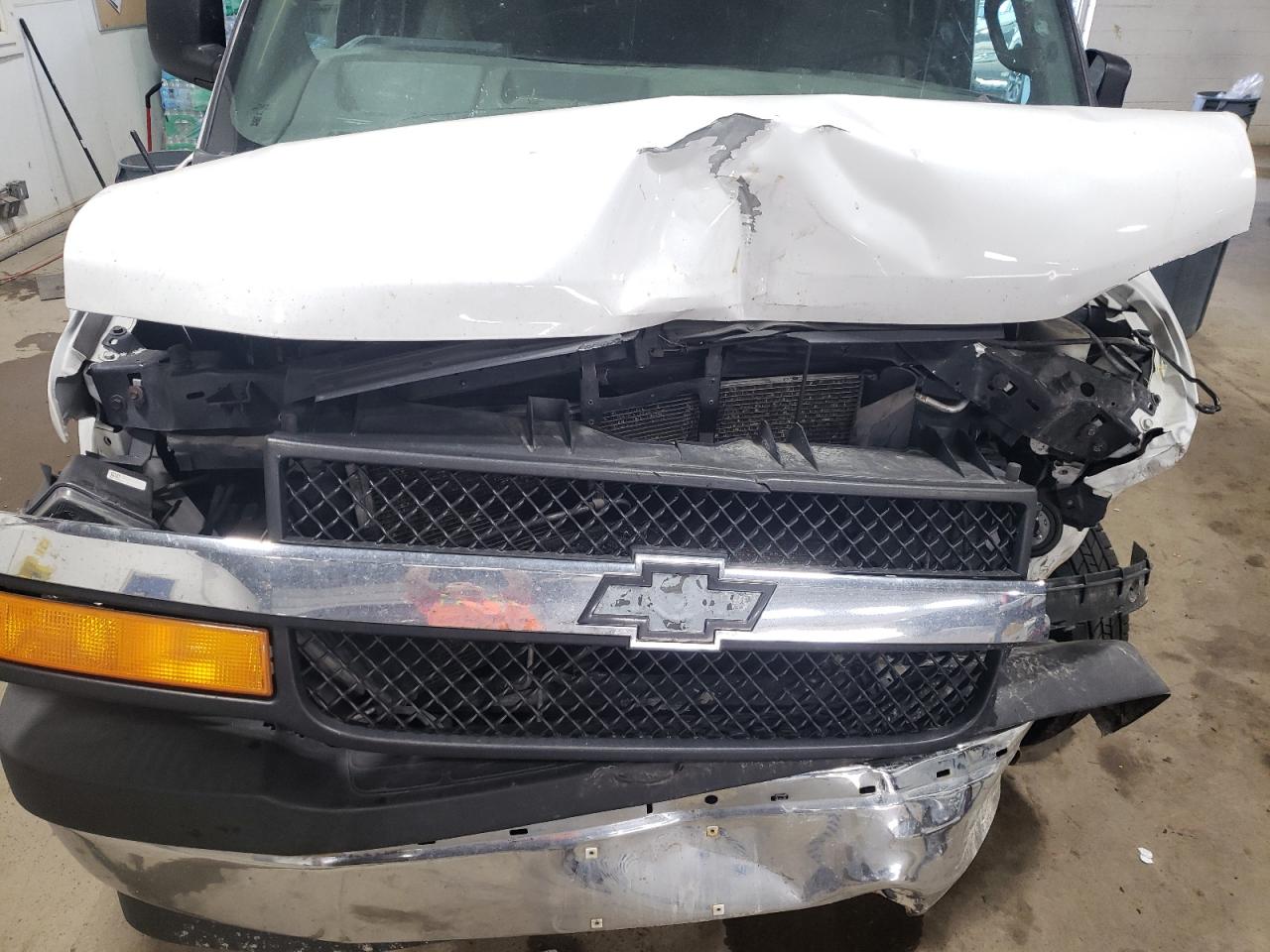 CHEVROLET EXPRESS LT