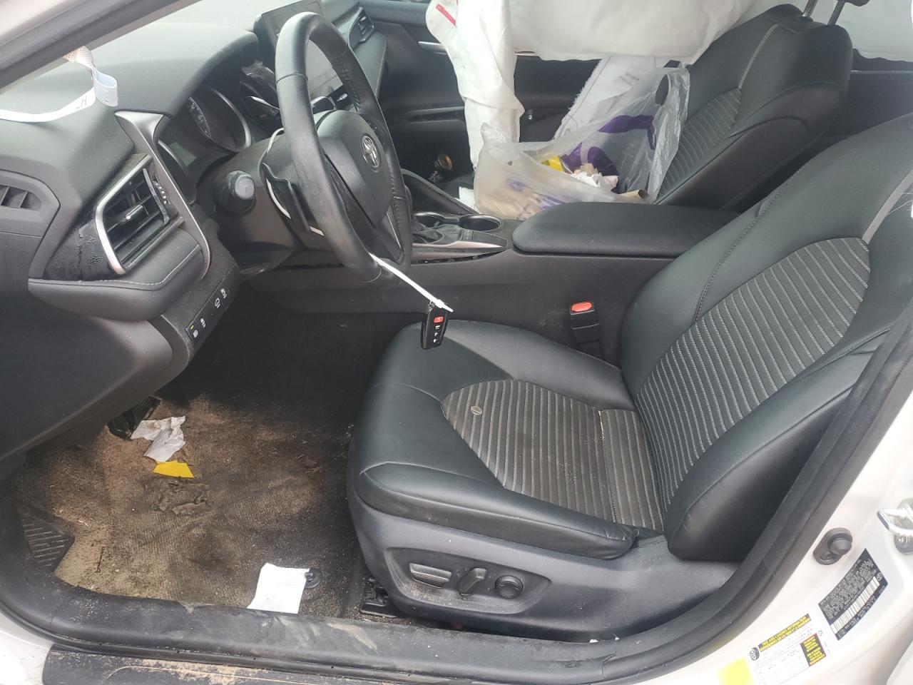 TOYOTA CAMRY SE NIGHT SHADE