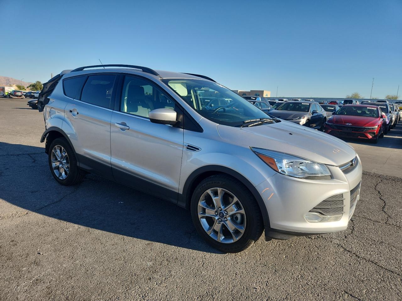 FORD ESCAPE SE