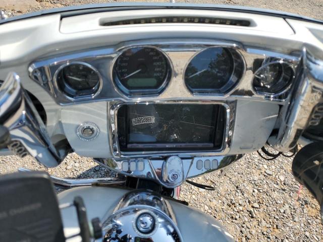 2019 HARLEY-DAVIDSON FLHT 1HD1FVC2XKB653924