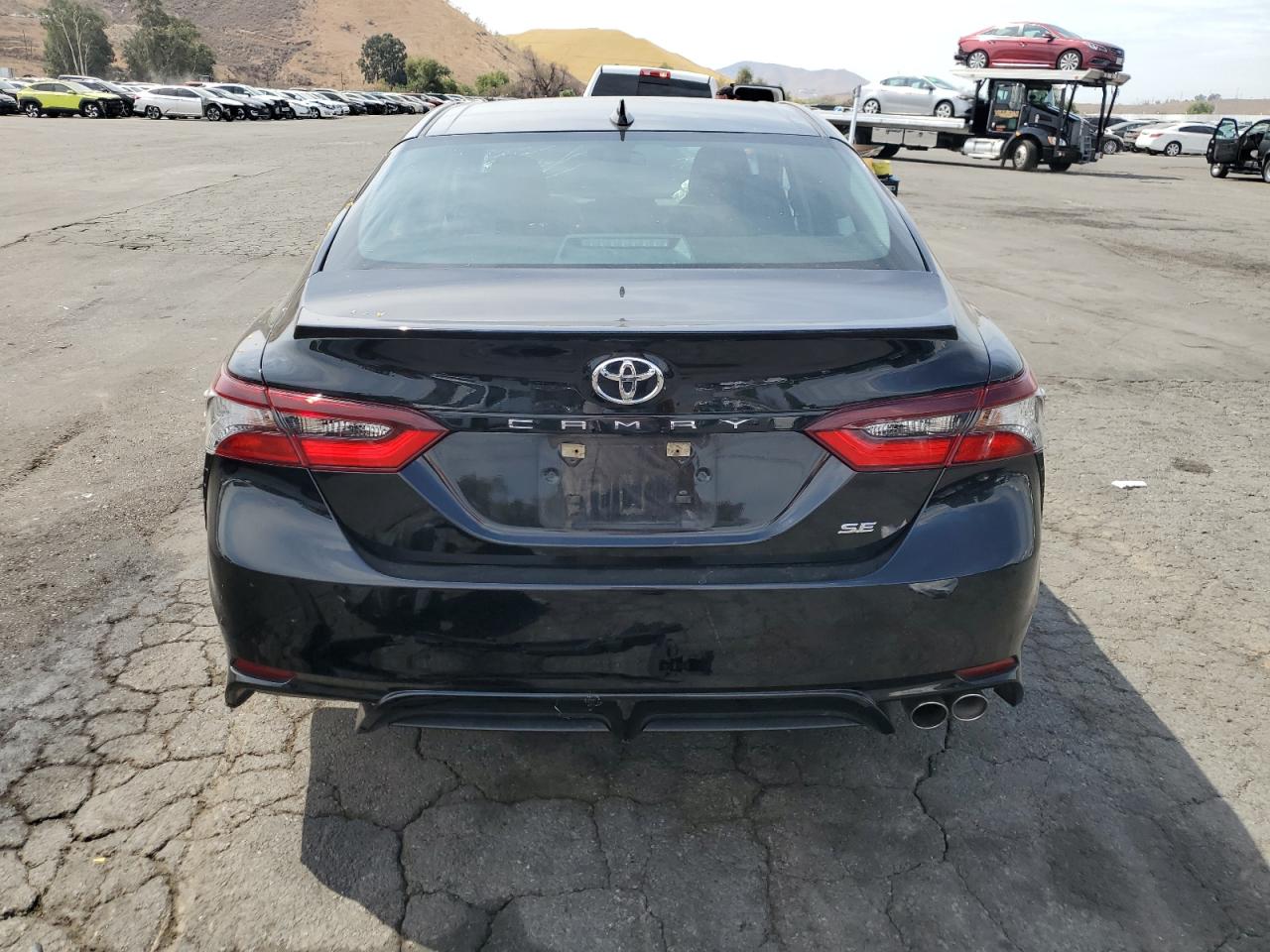 TOYOTA CAMRY SE NIGHT SHADE