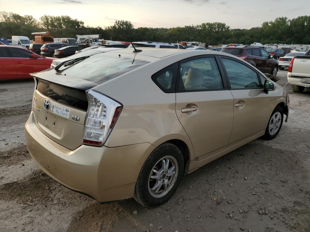 TOYOTA PRIUS