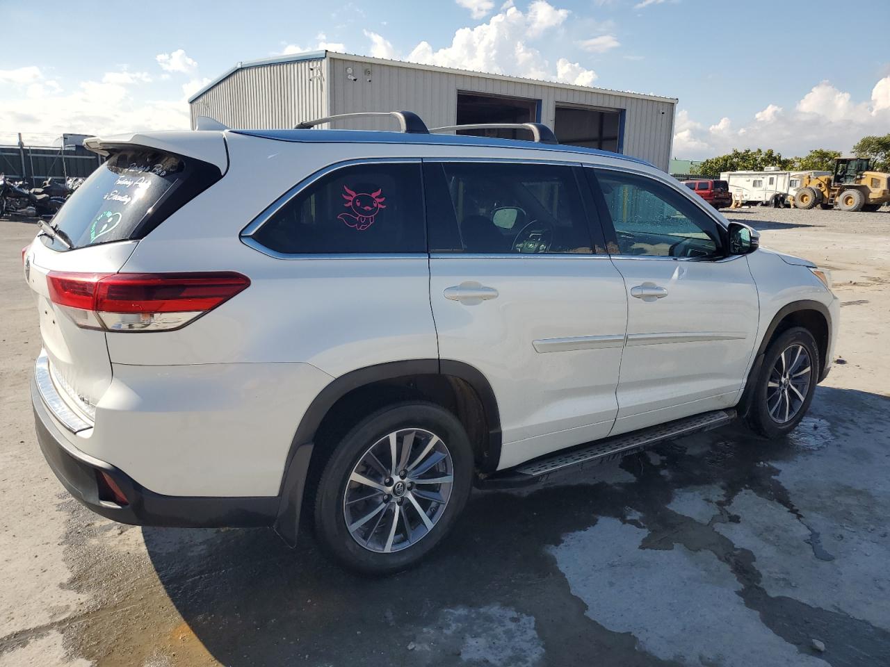 TOYOTA HIGHLANDER SE