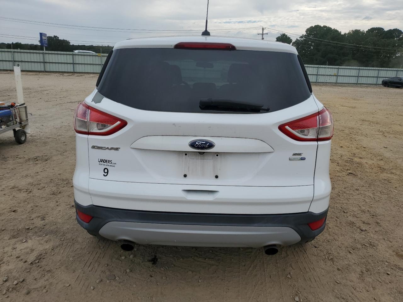 FORD ESCAPE SE
