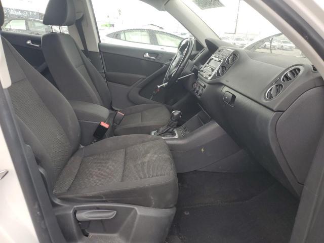2013 VOLKSWAGEN TIGUAN S - WVGAV7AX3DW545490