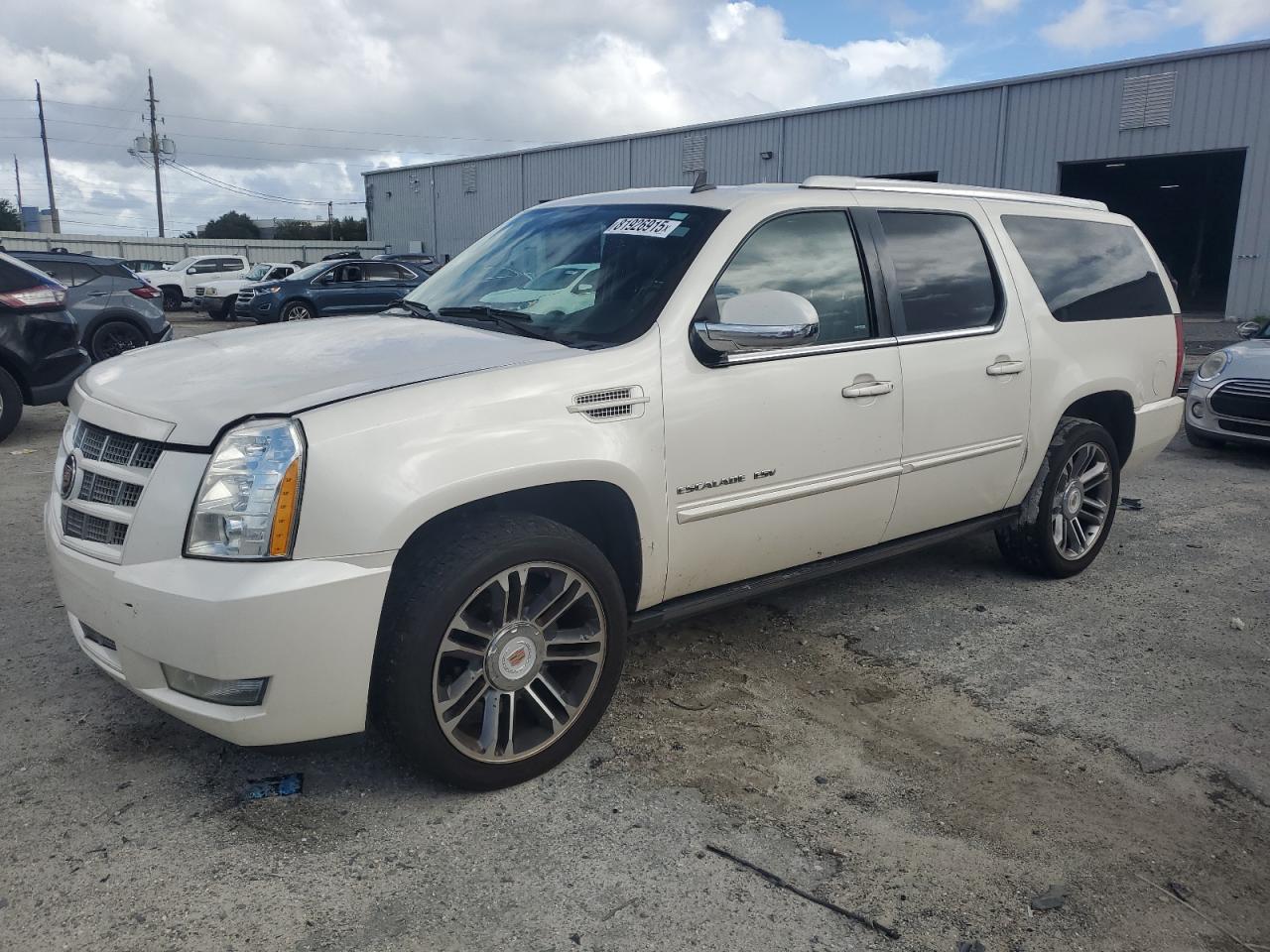 CADILLAC ESCALADE ESV PREMIUM