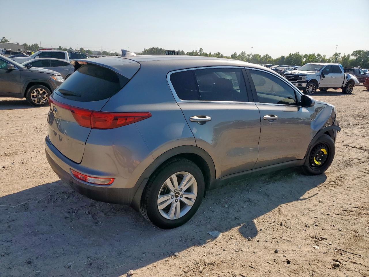 KIA SPORTAGE LX