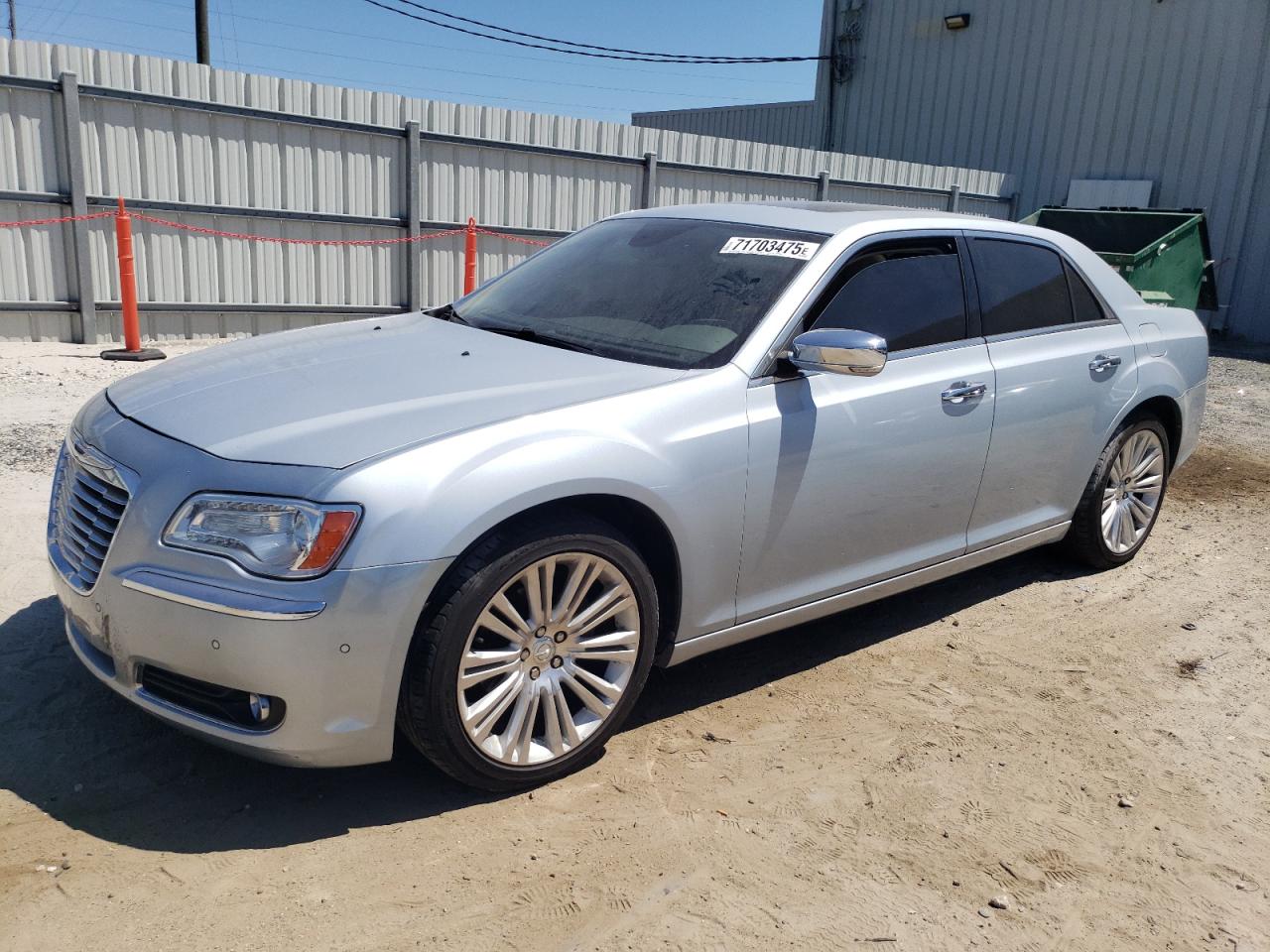 CHRYSLER 300