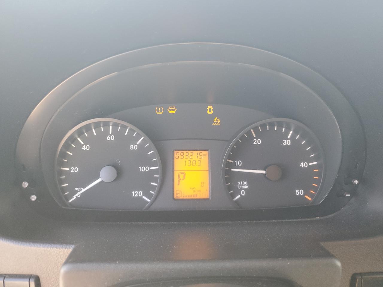 MERCEDES-BENZ SPRINTER 2500