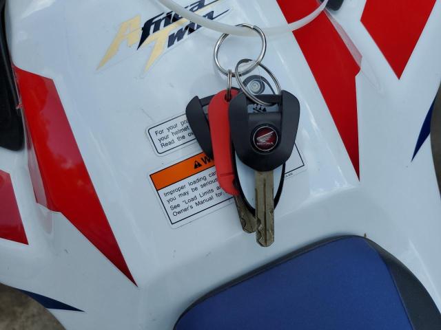 2025 HONDA CRF1100 A4 JH2SD15B8SK100150