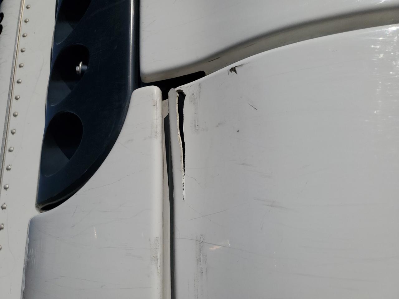 Lot #3259496115 2015 UTILITY VS2RA